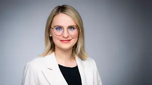 Porträtfoto Natalie Pawlik