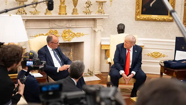 Bundeskanzler Merz und Präsident Trump im Weißen Haus.