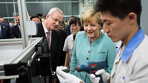 Bundeskanzlerin Angela Merkel besucht VW-Werk.
