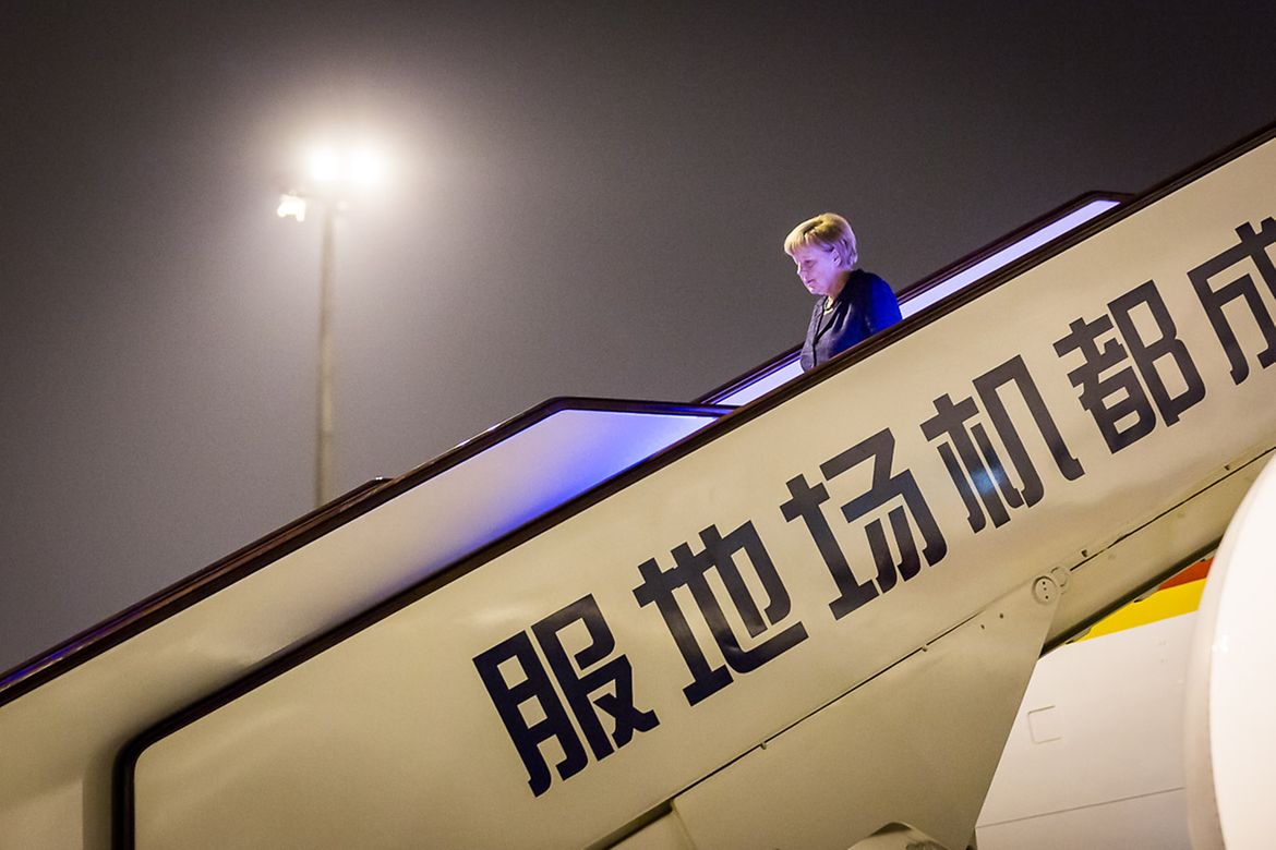 Bundeskanzlerin Angela Merkel bei ihrer Ankunft in Chengdu.