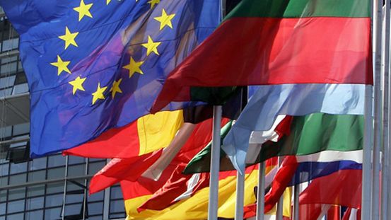 Länderfahnen vor der EU-Kommission