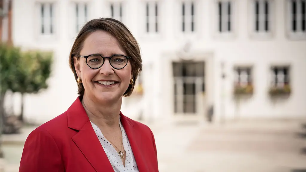 Portait Annette Widmann-Mauz
