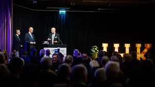 Das Foto zeigt Bundeskanzler Friedrich Merz beim Jahresempfang der IHK.