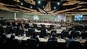 La photo montre une séance de travail lors du sommet du G20.