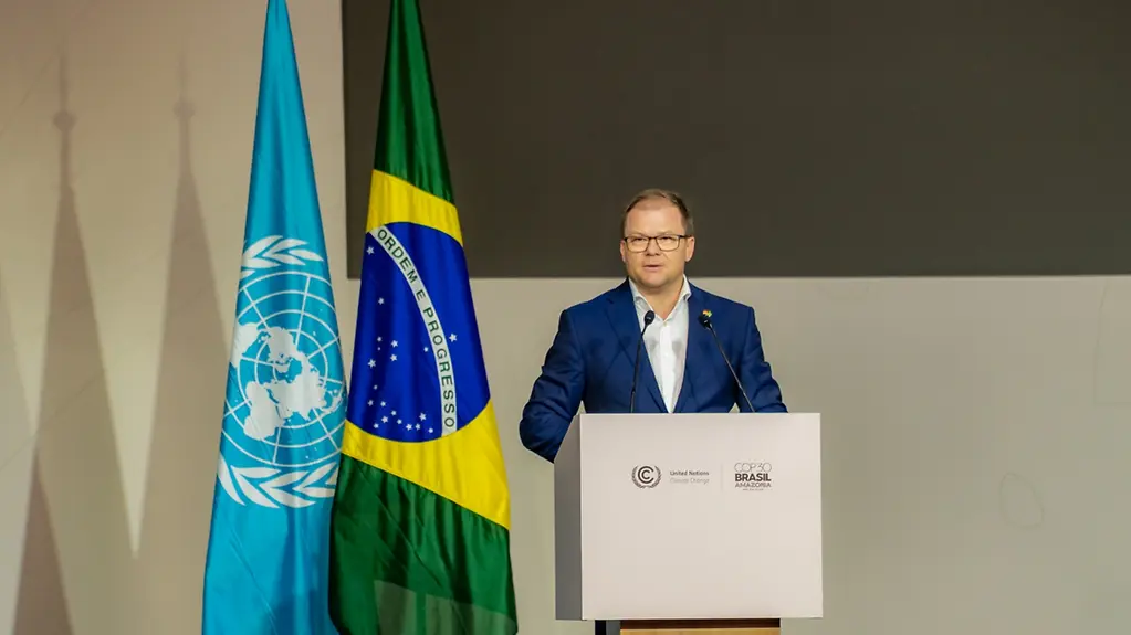 Federal Minister for the Environment, Climate Action, Nature Conservation and Nuclear Safety Carsten Schneider at the press statement at the COP30 in Belém.