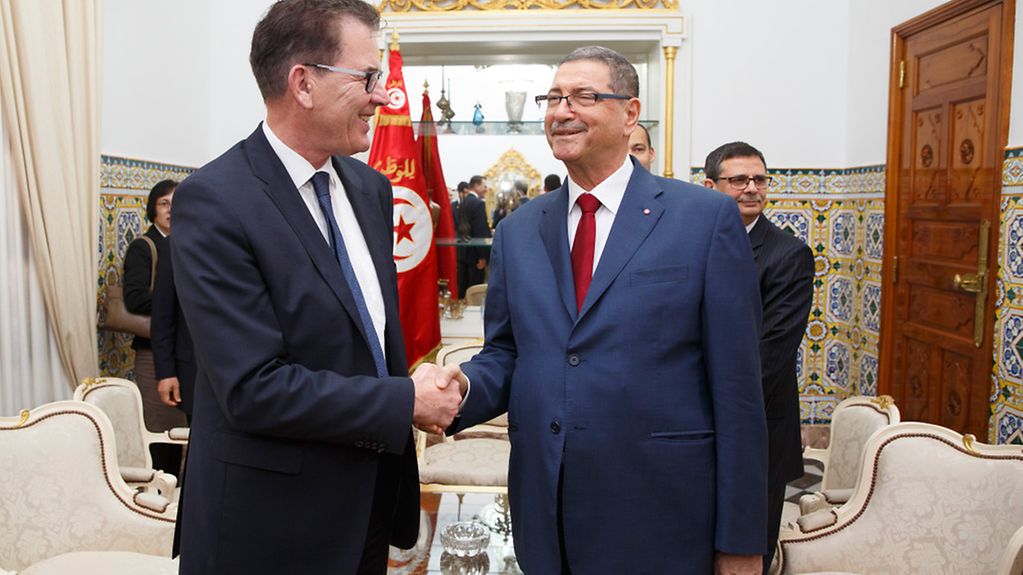 Federal Development Minister Gerd Müller meets with Tunisia's Prime Minister Habib Essid