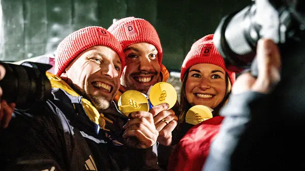 Deutscher Jubel, Luge Team Relay, Milano Cortina 2026 Olympic Games, Olympische Spiele, Olympia, OS 12-02-2026 *** German cheers, Luge Team Relay, Milano Cortina 2026