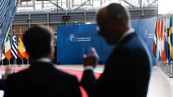 Doortep Bundeskanzler Friedrich Merz im Europagebäude.