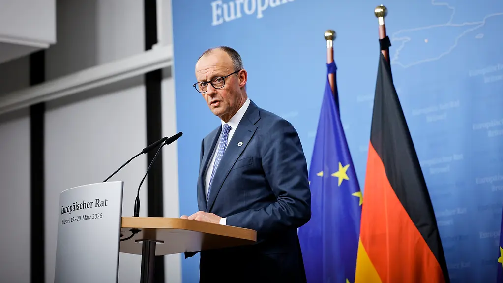 Bundeskanzler Friedrich Merz während der Pressekonferenz nach dem Europäischen Rat