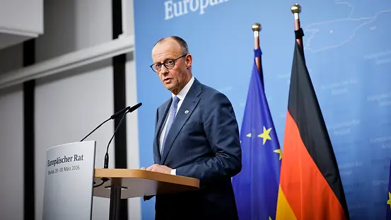 Bundeskanzler Friedrich Merz während der Pressekonferenz nach dem Europäischen Rat