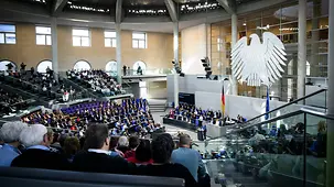 Bundeskanzler Friedrich Merz bei einer Regierungserklärung im Bundestag.