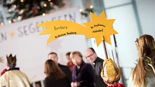 Bundeskanzlerin Angela Merkel empfängt Sternsinger aus den Diözesen Deutschlands.