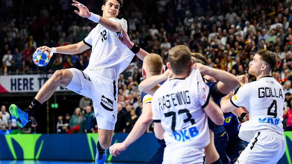 Deutschlands Nationalspieler Julian Köster in Aktion.