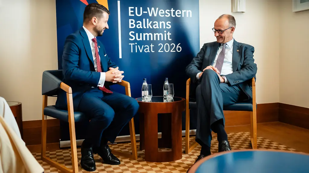 Bundeskanzler Merz im Gespräch mit dem montenegrischen Ministerpräsidenten Milatovic