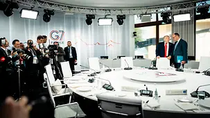 Federal Chancellor Friedrich Merz with US President Donald Trump at the G7 summit