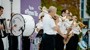 Big Band der Bundeswehr im Bundeskanzleramt beim Tag der offenen Tür.