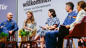 Talk mit Dorothee Bär, Bundesministerin für Forschung, Technologie und Raumfahrt, beim Tag der offenen Tür im Bundespresseamt.