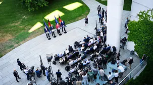 Bundeskanzler Friedrich Merz mit Bärbel Bas, Lars Klingbeil und Markus Söder bei einer Pressekonferenz zum Koalitionsausschuss.