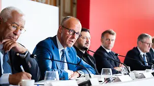 Bundeskanzler Merz beim Gipfeltreffen der Koalition der Willigen