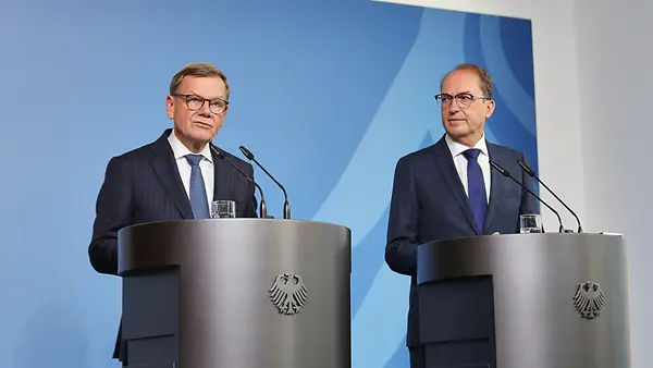 Statement von Innenminister und Außenminister zu Drohnen-Anschlag in Leipzig