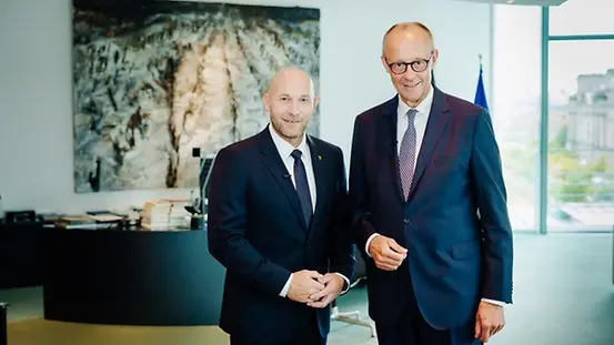 Bundeskanzler Merz stellt Ronald Rauhe als Staatsminister für Sport und Ehrenamt vor