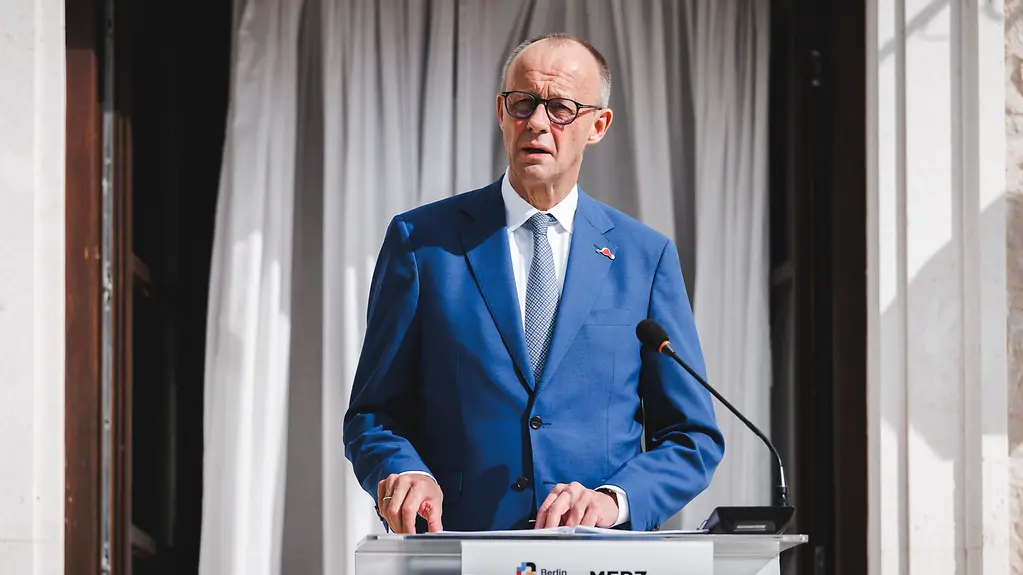Bundeskanzler Friedrich Merz bei Pressekonferenz.