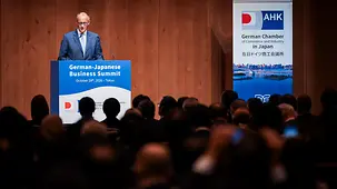 Bundeskanzler Friedrich Merz bei einer Rede.