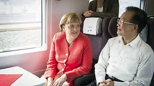 Angela Merkel and Wen Jiabao in the train