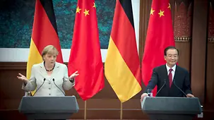 Angela Merkel and Wen Jiabao at the joint press conference