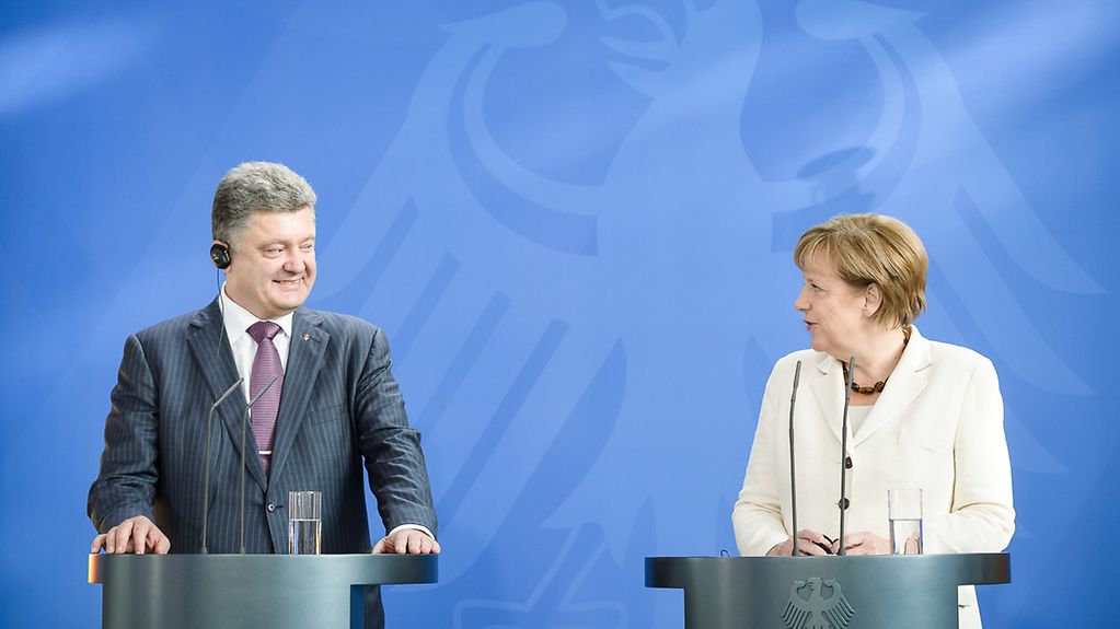 Chancellor Angela Merkel and Ukrainian President Petro Poroshenko