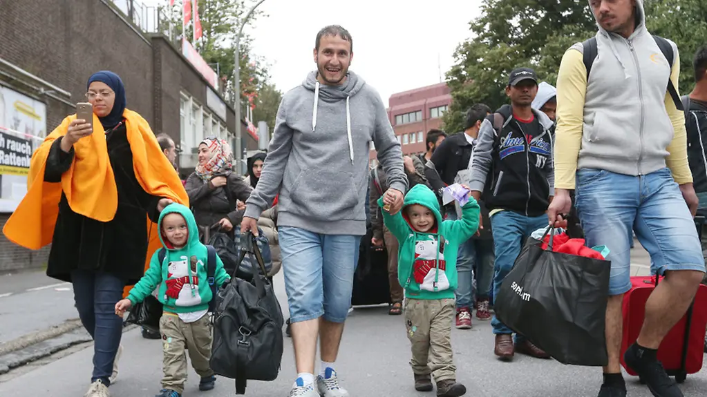 Flüchtlinge erreichen Dortmund, Sonderzug aus München.