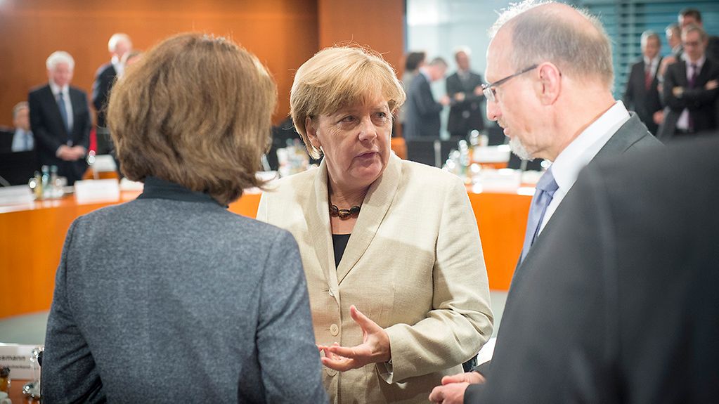 Bundeskanzlerin Angela Merkel trifft sich mit Verbänden und gesellschaftlichen Gruppen, die sich bei der Flüchtlingsaufnahme engagieren.