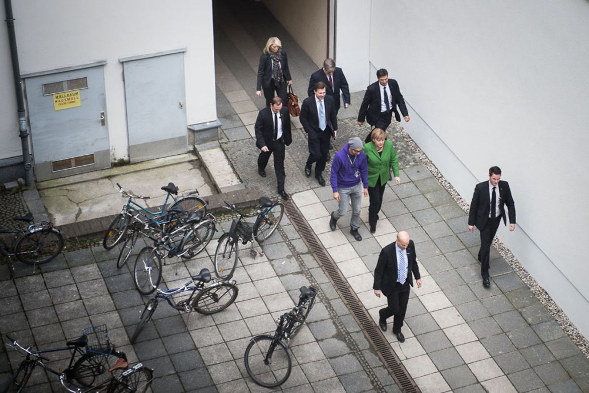 Ankunft von Bundeskanzlerin Angela Merkel beim Berliner Internet-Start-Up ResearchGate in Berlin-Mitte.