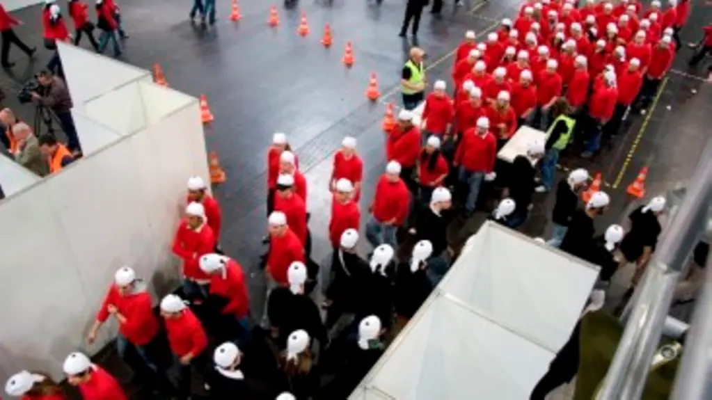 Untersuchung des Projekts Hermes zu Fußgängerströmen in einer Messehalle