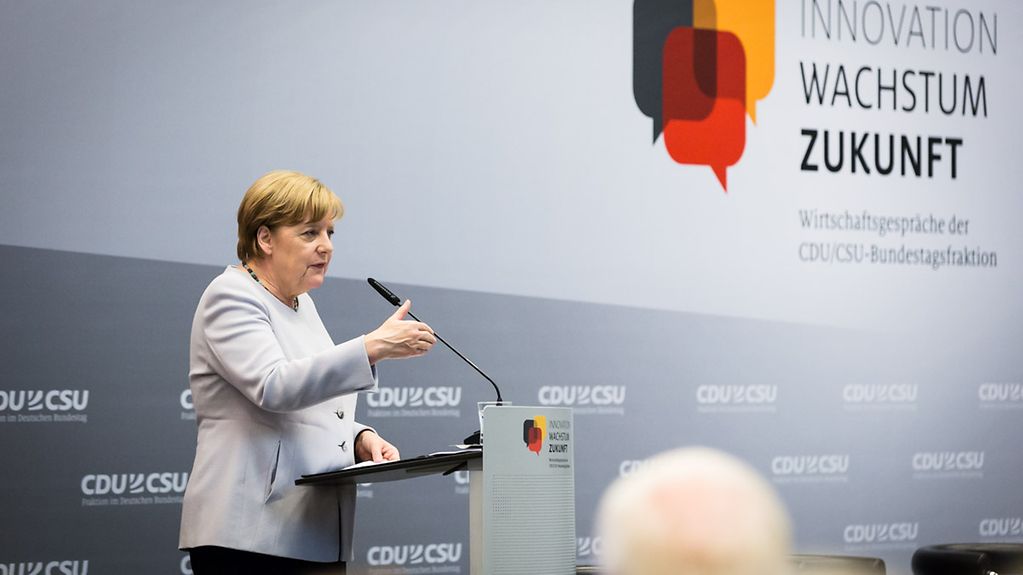 Bundeskanzlerin Angela Merkel spricht auf dem Kongress der CDU/CSU-Bundestagsfraktion "Deutschland 4.0".