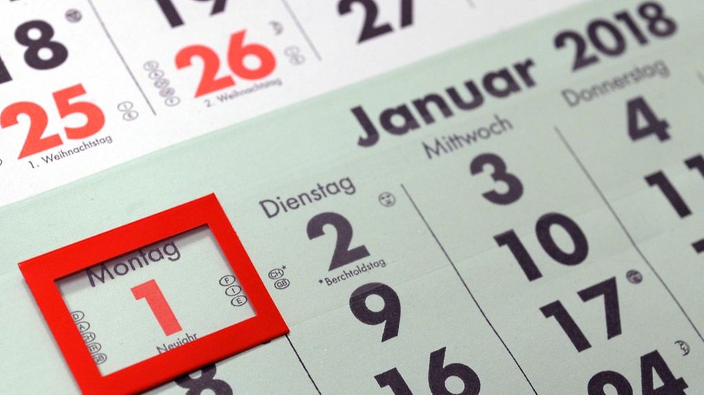 Kalender 2018 mit rotem Rahmen um den 1.Januar