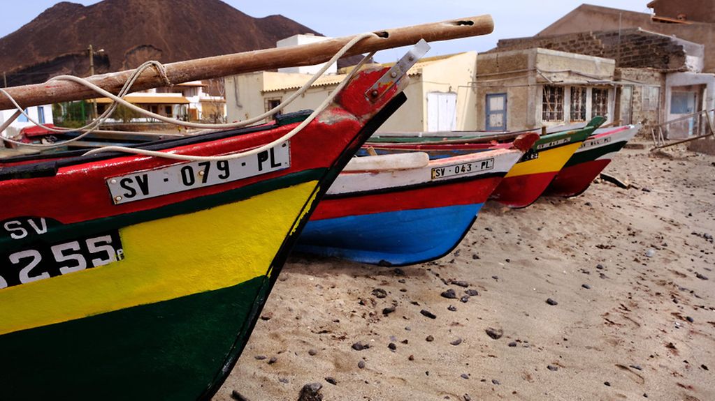 Fischerboote in Afrika (Kap Verde)