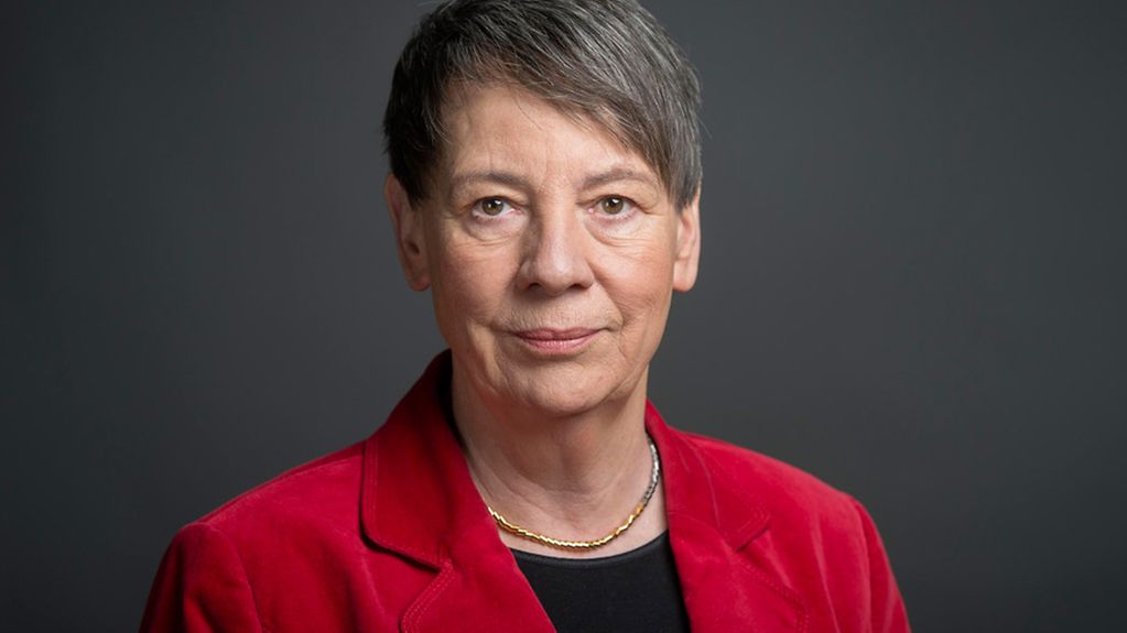 Porträt von Barbara Hendricks, Bundesministerin für Umwelt, Naturschutz, Bau und Raktorsicherheit