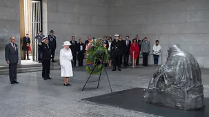 die britische Königin Elizabeth II. und ihr Ehemann Philip