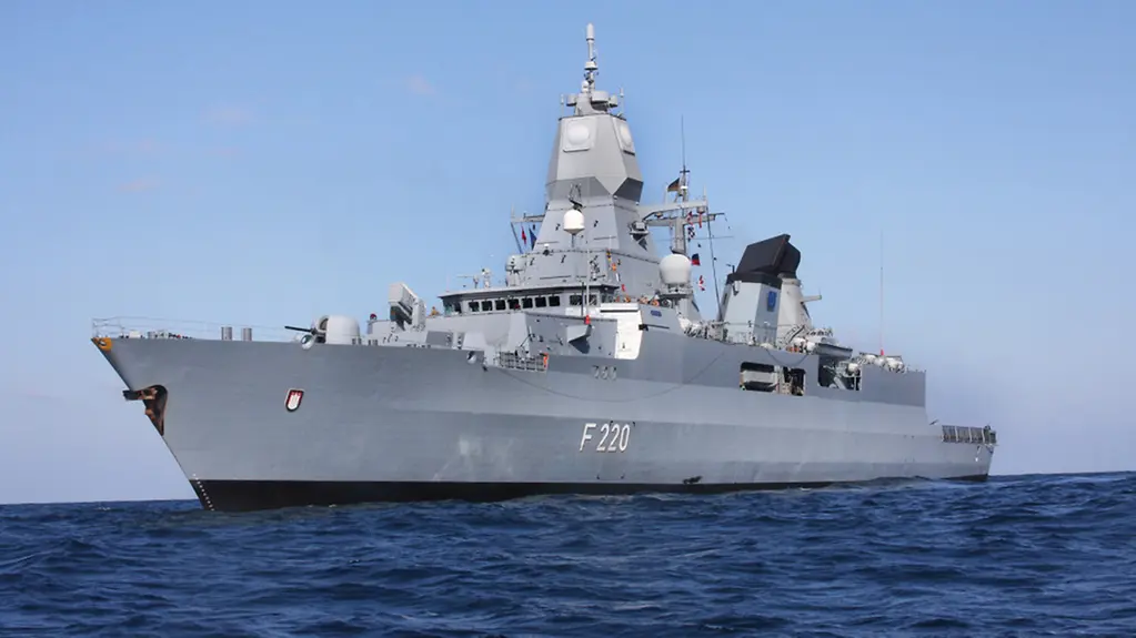 Fregatte Hamburg.jpg
