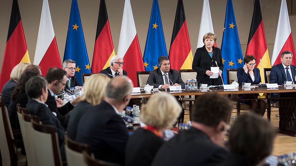 Bundeskanzlerin Angela Merkel zu Beginn der deutsch-polnischen Kabinettssitzung