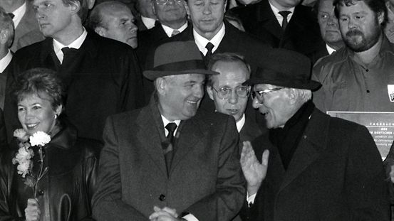 Erich Honecker (rechts) und Michail Gorbatschow