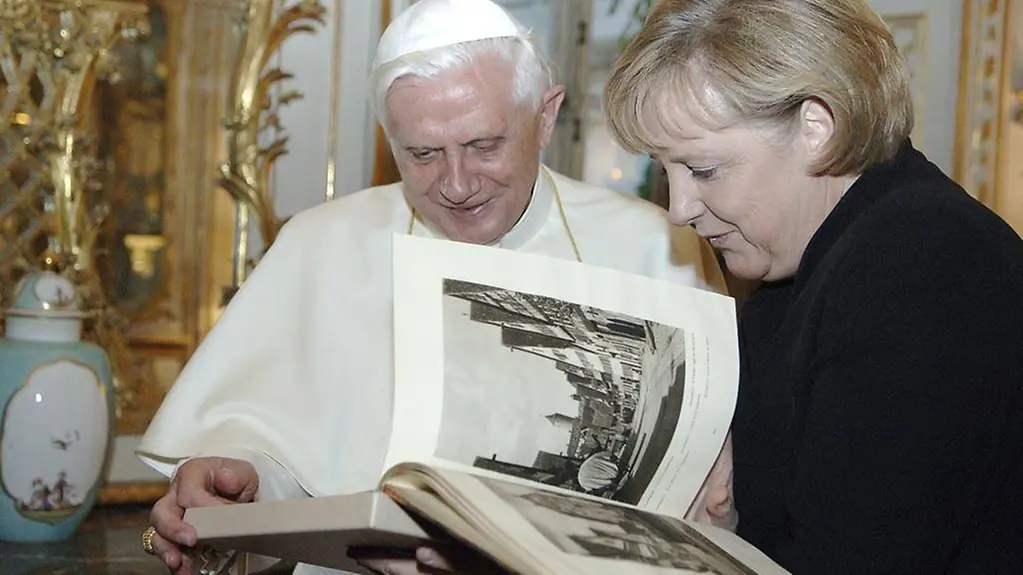 Pope Benedict XVI and Chancellor Merkel.