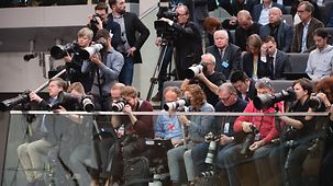 Des journalistes au Bundestag.