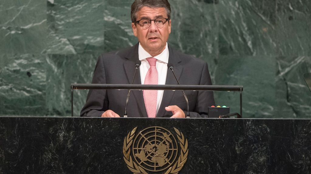 Bundesaußenminister Sigmar Gabriel spricht vor der Generalversammlung der Vereinten Nationen in New York.