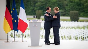 La chancelière fédérale Angela Merkel et le président français François Hollande