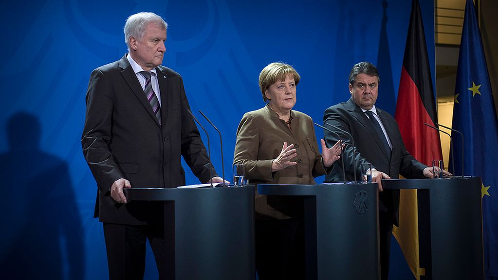 Press conference given by Chancellor Angela Merkel, Federal Minister for Economic Affairs Sigmar Gabriel and Bavarian Premier Horst Seehofer
