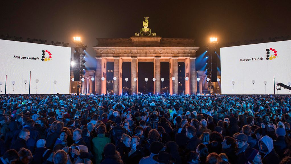 Bürgerfest am Brandenburger Tor "'25 Jahre Friedliche Revolution und Mauerfall"