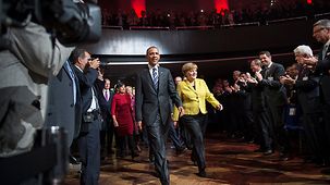 Chancellor Angela Merkel and President Barack Obama before the offiical opening of the trade fair