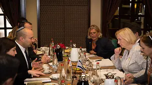 Johanna Wanka, Federal Minister of Education and Research, talks to Israel's Education Minister Naftali Bennett.